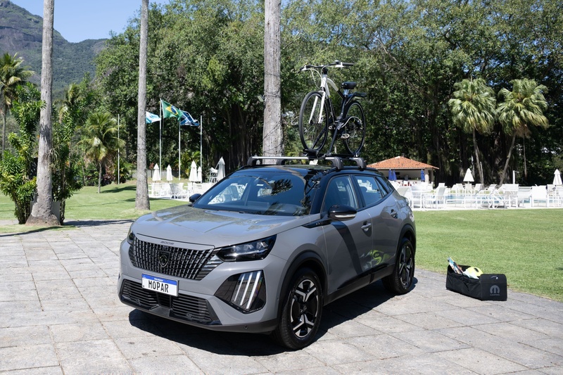 Acessórios acrescentam versatilidade e tecnologia aos novos Peugeot 208 e 2008 híbridos 